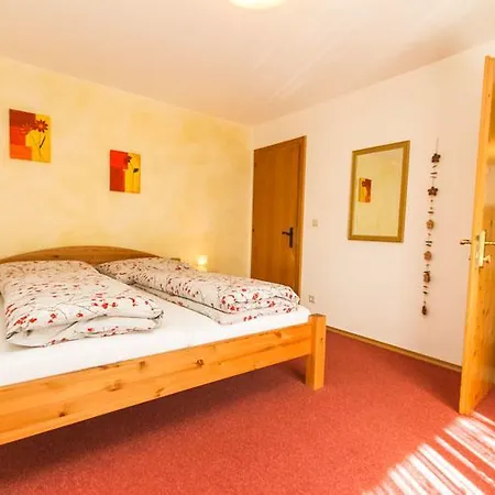 Haus Edelweiss Bed & Breakfast